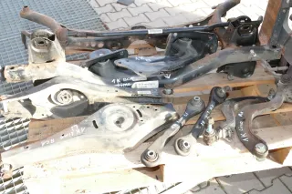 VW Golf 5 V Achse hinten Hinterachse Achsträger Querlenker Stabi Stabilisator v - Bild 2