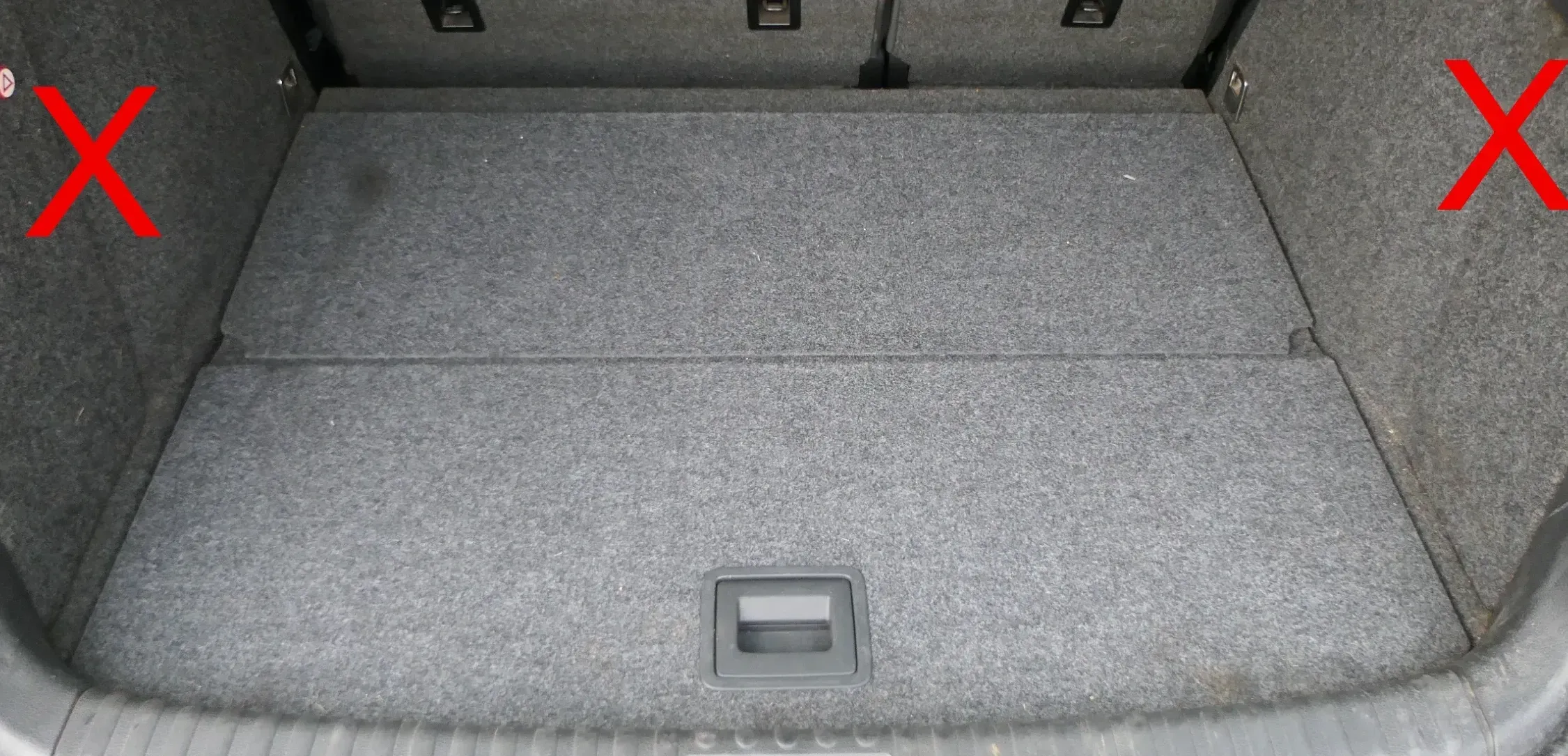 VW Tiguan 5N Ladeboden Verkleidung Abdeckung Kofferraum Teppich Boden - Bild 1