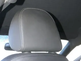 1x Audi A4 B8 8K Kopfstütze vorne rechts oder links schwarz /soul vorn Perlnappa - Bild 2