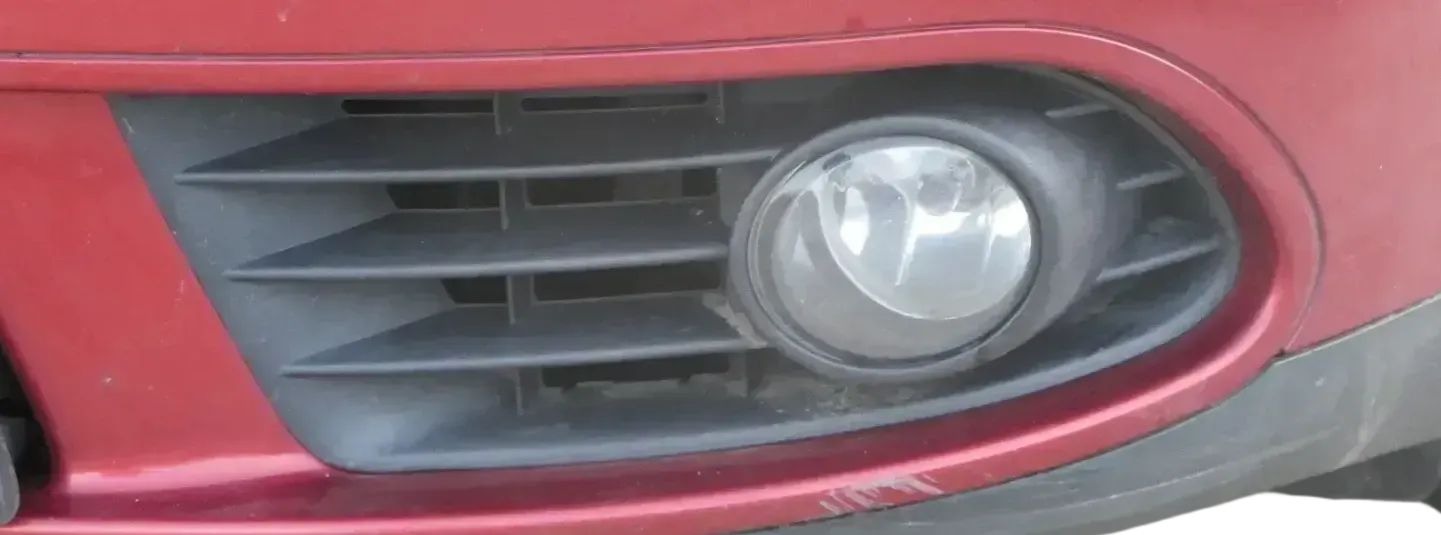 VW Golf Plus 5M 1x Nebelscheinwerfer rechts + 1x Blende Gitter rechts - Bild 1