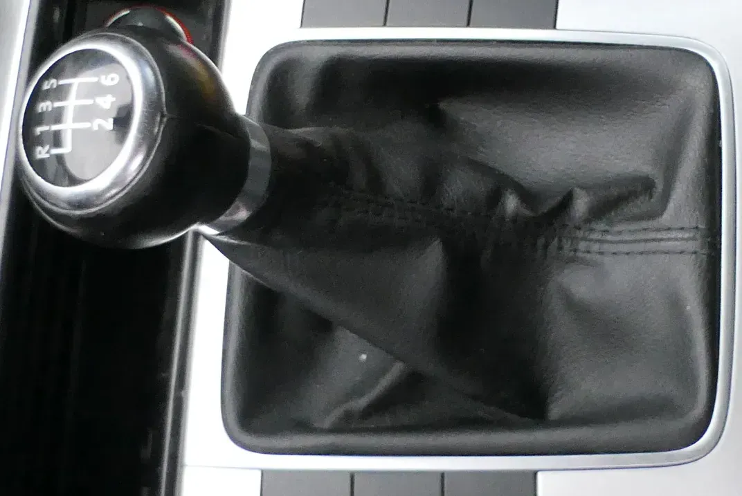 VW Passat 3C 6-Gang Schaltknauf Schaltsack Schaltung Schaltknüppel original - Bild 1