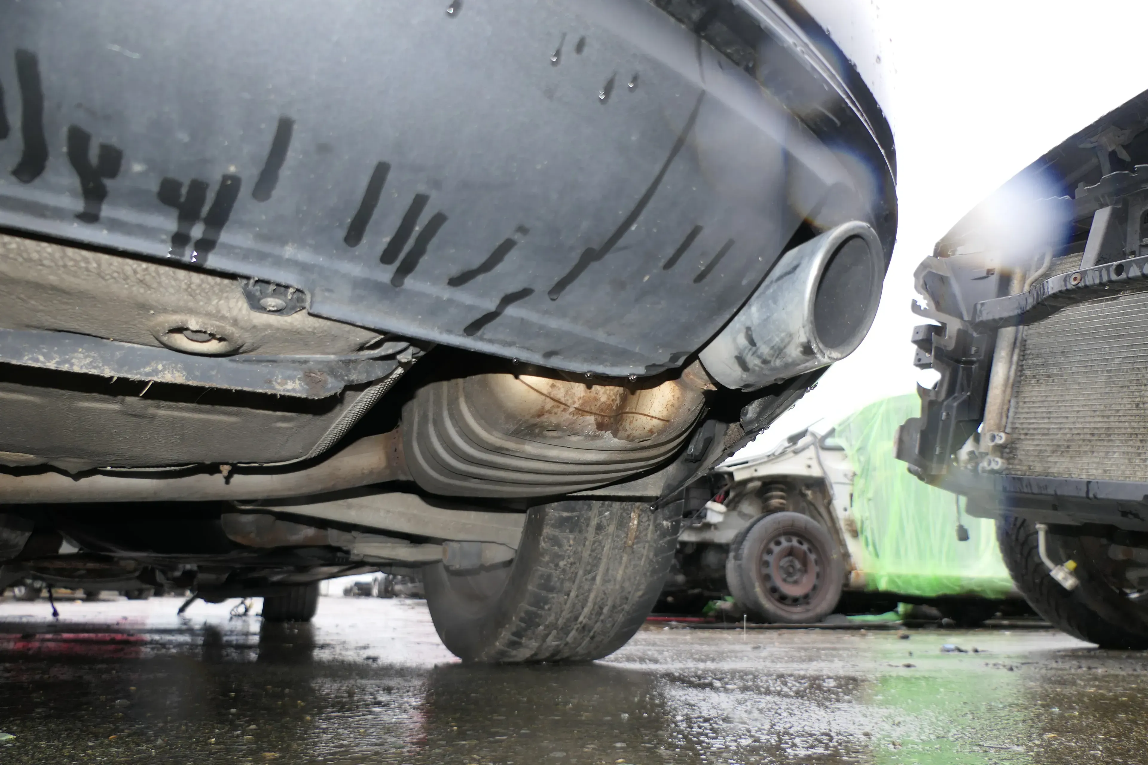 1x Audi A4 8K Auspuff Endschalldämpfer rechts hinten Benziner - Bild 1