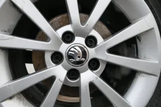1x Fabia 5J Alufelge 205/45 R16 Felge 5J0601025AA  6,5J x 16  ET43       4  VR - Bild 2
