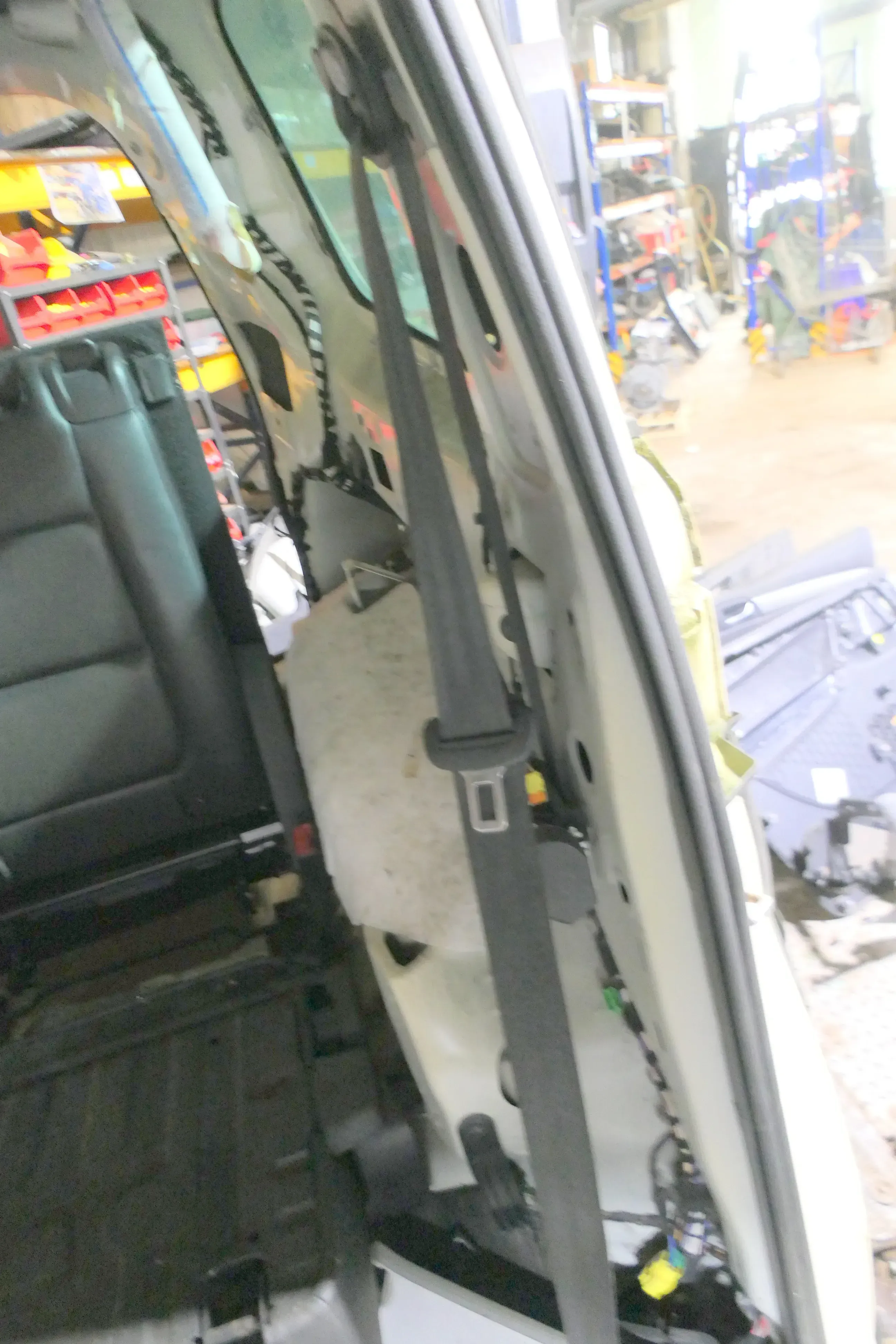 VW Sharan 7N Gurt hinten links 7N0857805B /D F (hinterm Fahrer) schwarz - Bild 1