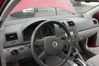 VW Golf 5 Armaturenbrett Cockpit Amaturbrett - ohne Anbauteile - Bild 1