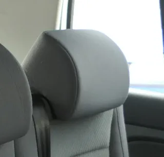 1x VW Golf 5M Plus Kopfstützen Kopfstütze hinten rechts links 5M0885901AA 7AA - Bild 2