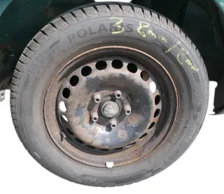 4x A4 B5 A6 4B Passat 3BG Felgen Reifen Winterreifen M+S 195/65 R15 91T 6-8mm - Bild 1