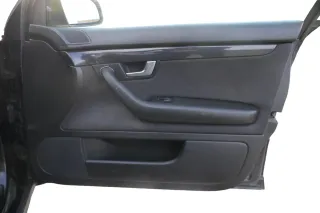 1x A4 8E B6 Türverkleidung Verkleidung Tür vorne rechts soul schwarz - Bild 1
