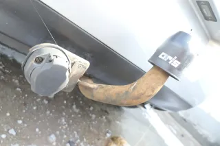 VW Golf 4 Limousine feste starre Anhängerkupplung mit Kabelbaum komplett Bosal - Bild 2
