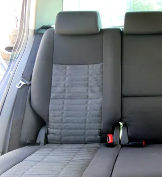 VW Golf 5M Plus Sitz Sitze Rückbank Rücksitzbank Lehne anthrazit hinten - TOUR - Bild 4