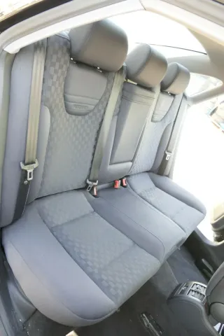 Audi A6 4B Limousine Rückbank Rücksitzbank Sitz Rücksitz 3Punkt Recaro - Bild 1