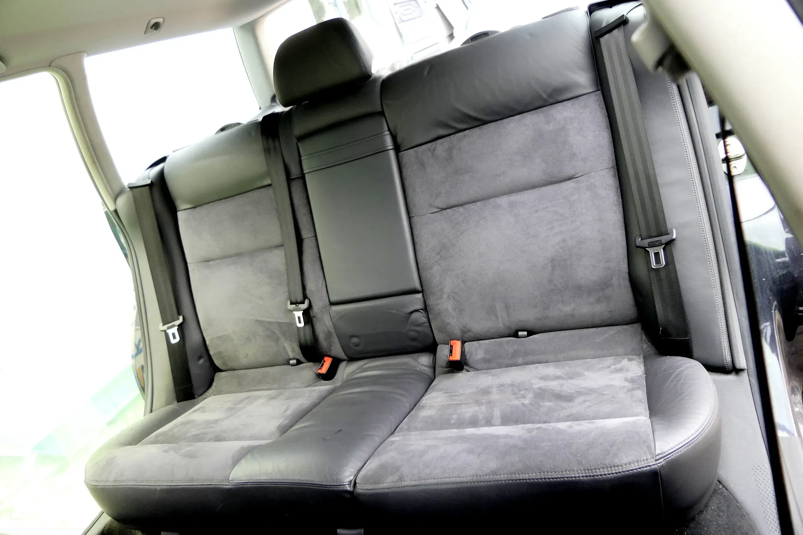 VW Passat 3BG Kombi Sitz Rückbank Rücksitzbank Sitzfläche Sitze Leder anthrazit - Bild 1