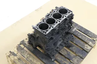 VW Passat 3C Motorblock Motor 2,0 TDI 103kw BMP 140PS NUR BLOCK - Bild 3