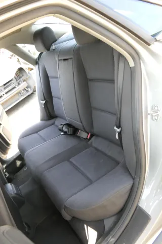 Audi A4 B6 B7 8E Limousine Sitz Rückbank Rücksitzbank hinten schwarz Ski durchre - Bild 1
