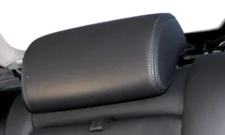 1x Golf 5 V Kopfstütze hinten dunkel hinten mitte mittig - Leder - Bild 1