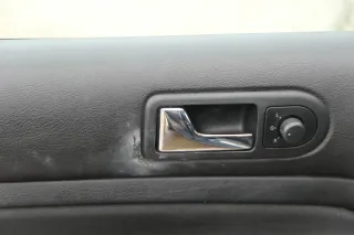 1x Golf 4 Bora Türverkleidung Verkleidung Tür vorne links 4/5-Türer schwarz - Bild 2