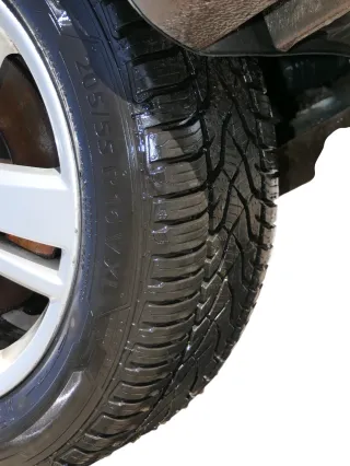 1x VW Golf 6 A3 8P 205/55 R16 94V XL Allwetterreifen ca. 6-7 mm - nur Reifen   3 - Bild 2