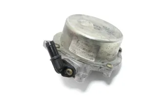 Skoda Superb A6 A4  Unterdruckpumpe Dieselpumpe AKE 2,5l TDI 114kw 059145100B - Bild 1