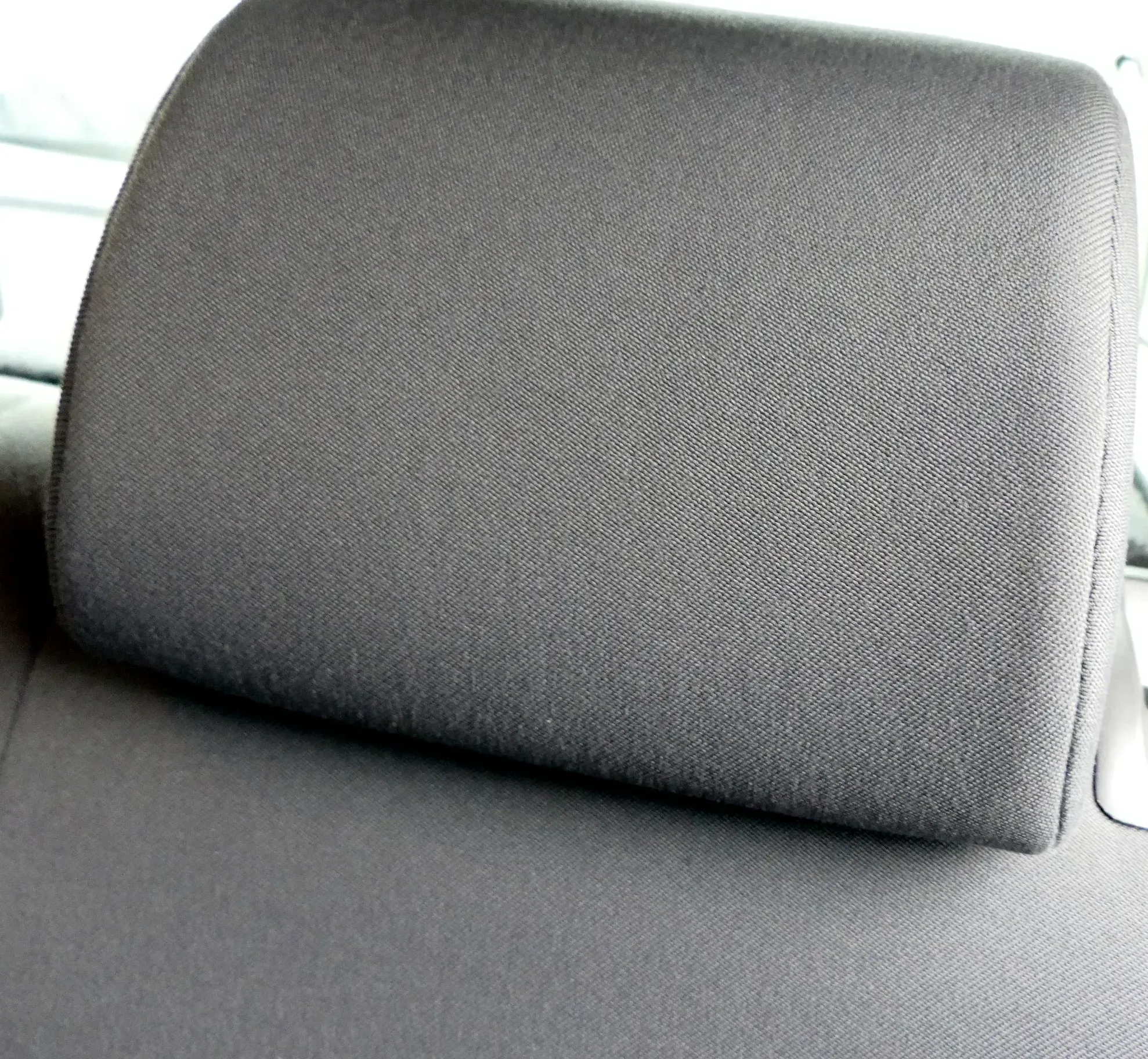 VW Golf 5 V Kopfstützen Kopfstütze vorne rechts oder links anthrazit dunkel - Bild 1
