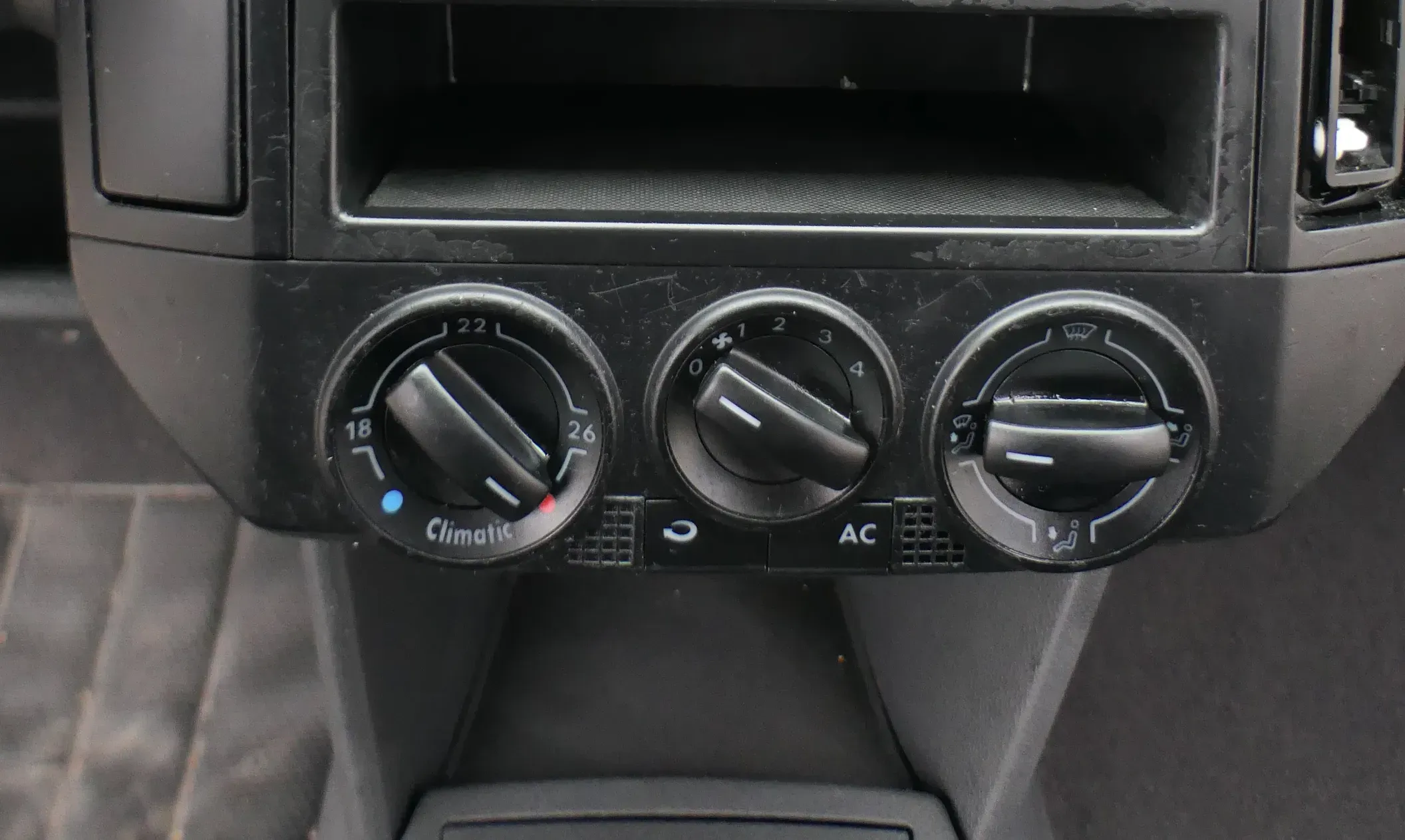 VW Polo 9N Bedienteil Klimaanlage Klima 6Q0820045H E /G Heizung Klimabedienteil - Bild 1