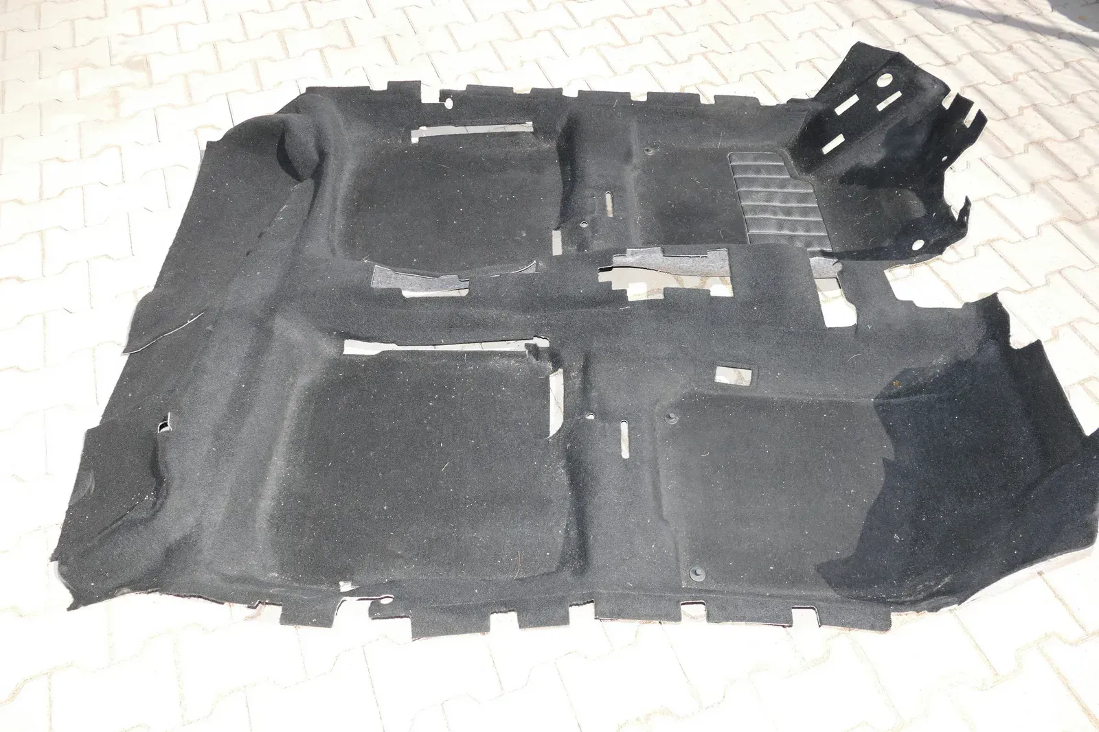 VW Golf 4 Bora Teppich Innenraumteppich Innen schwarz Boden Bodenbelag - Bild 1