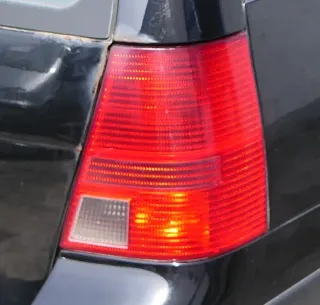 Golf 4 Variant Kombi Rücklicht hinten rechts Rückleuchte Heckleuchte rot - Bild 3
