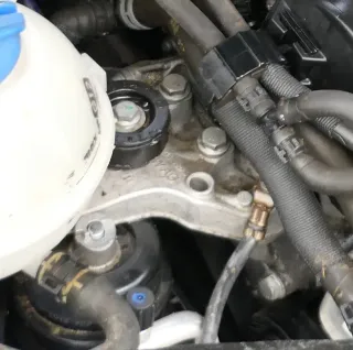 Polo 6R Fabia Motorlager Motorhalter Lager Motor Halter rechts Stütze A1 - Bild 1