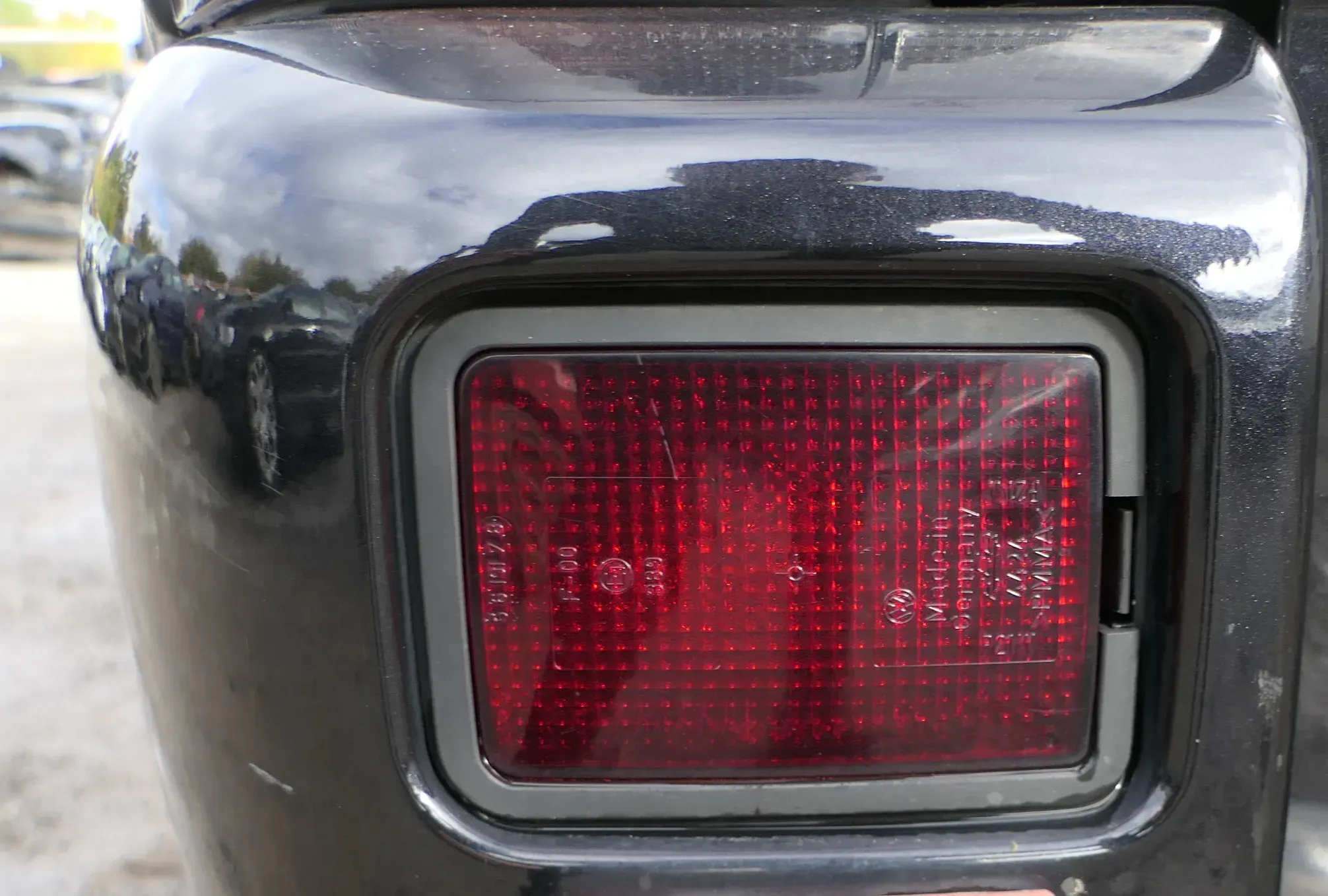 1x VW T4 hinten links Schlußleuchte Nebel Nebelschlußleuchte Nebellampe - Bild 1