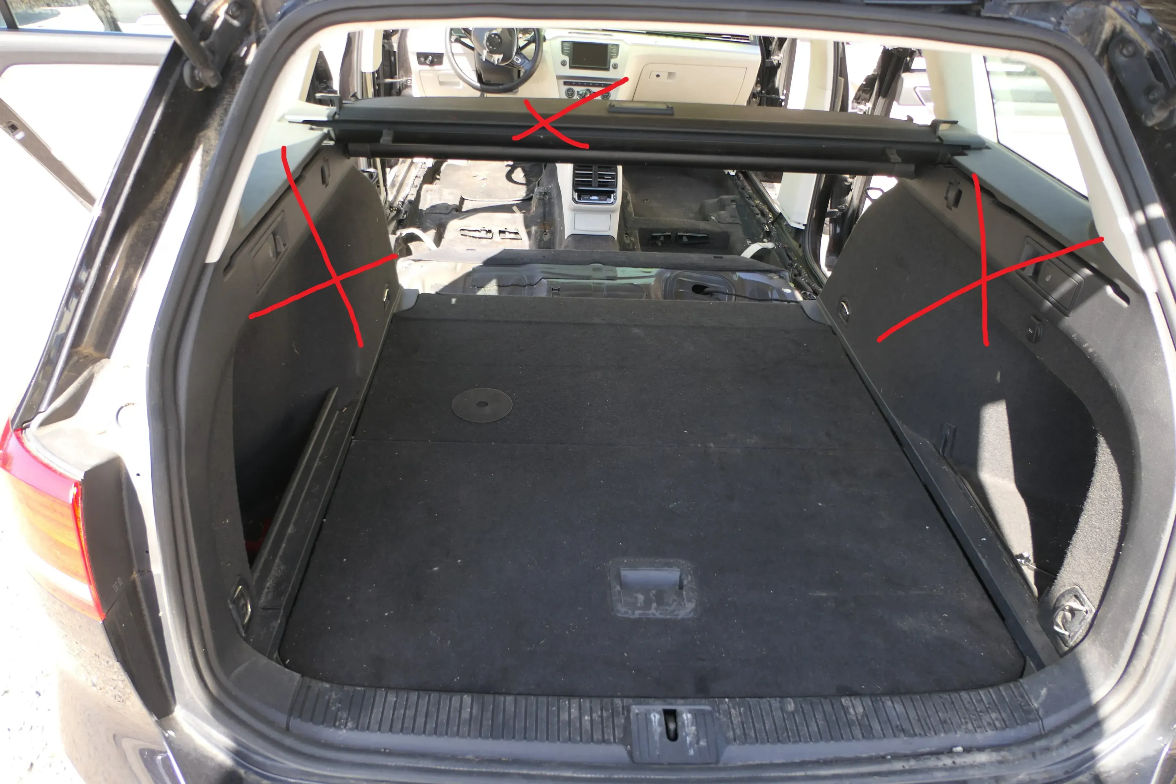 VW Passat 3C B8 3G  Verkleidung Kofferraum Teppich Boden Reserverad Abdeckung - Bild 1