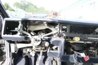 VW T4 Multivan Armaturenbrett Cockpit Amaturbrett blau lagune 7D1857007 ohne An - Bild 3