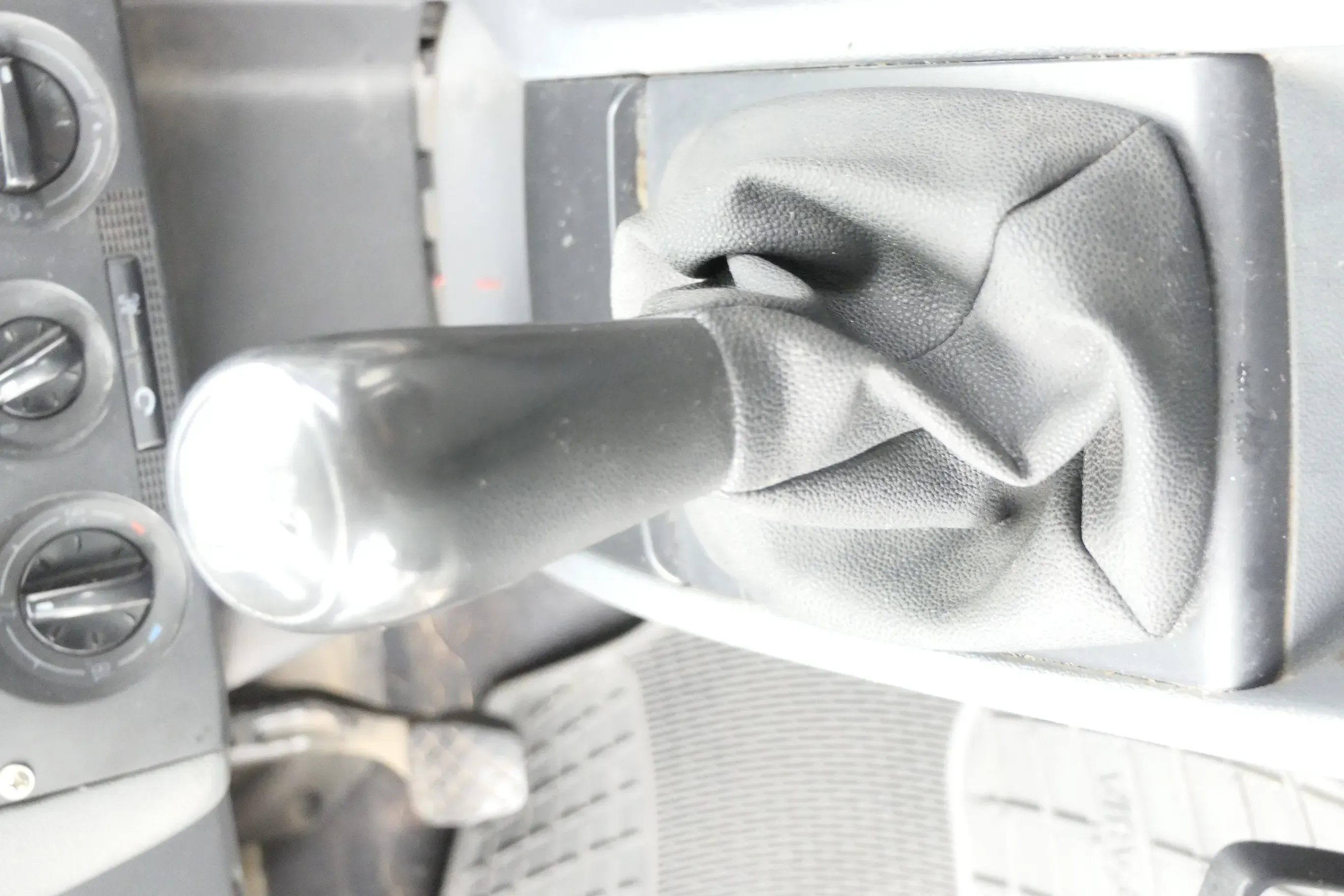 Skoda Fabia 6Y Schaltknauf Schaltsack Schaltung Schaltknauf 6Y0711113H JTZ - Bild 1