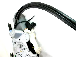VW Polo 6N elektrischer Fensterheber Motor + Gestänge vorne rechts 4/5-Türer - Bild 2