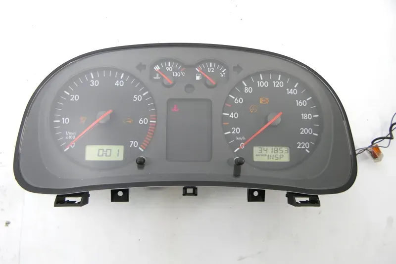VW Golf 4 Tacho Tachometer Kombiinstrument 341.000km 1J0919861 1,4 16V 75PS 55kw - Bild 1