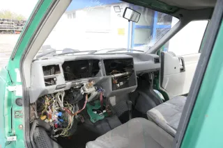 VW T4 Multivan Armaturenbrett Cockpit Amaturbrett mistral grau OHNE Anbauteile - Bild 2