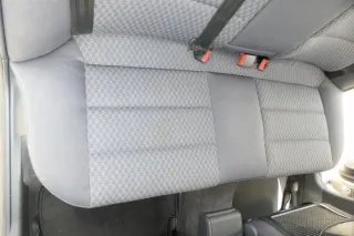 Audi A4 B5 Kombi Avant Rückbank Rücksitzbank Sitz Rücksitz 3 Punkt Gurt Kopfstüt - Bild 4