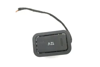 Audi A6 4B VW 12 Volt V Anschluß 4B0925071A VW AUDI Wohnwagen Strom - Bild 1
