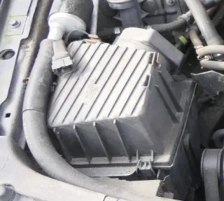 VW Passat 3A 35i Luftfilterkasten Deckel Luftfilter 1,6 74kw 3A0129607BA AFT AKS - Bild 1
