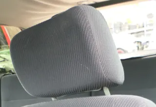 1x Audi 80 8C Kopfstütze vorne vorn (rechts / links) - Bild 1