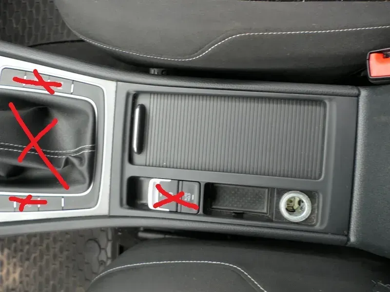VW Golf 7 5G Becherhalter Getränkehalter Dosenhalter Halter Getränke Fach Ablage - Bild 1