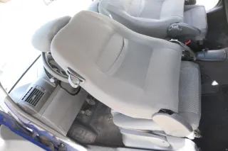 VW Fox Sitz Fahrersitz vorne links OHNEAirbag höhenverstellbar  v - Bild 4