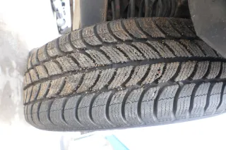 4x VW Golf 6 Plus 5M 195/65 R15 91T Winterreifen M+S Felgen Reifen M&S 5-8mm - Bild 6