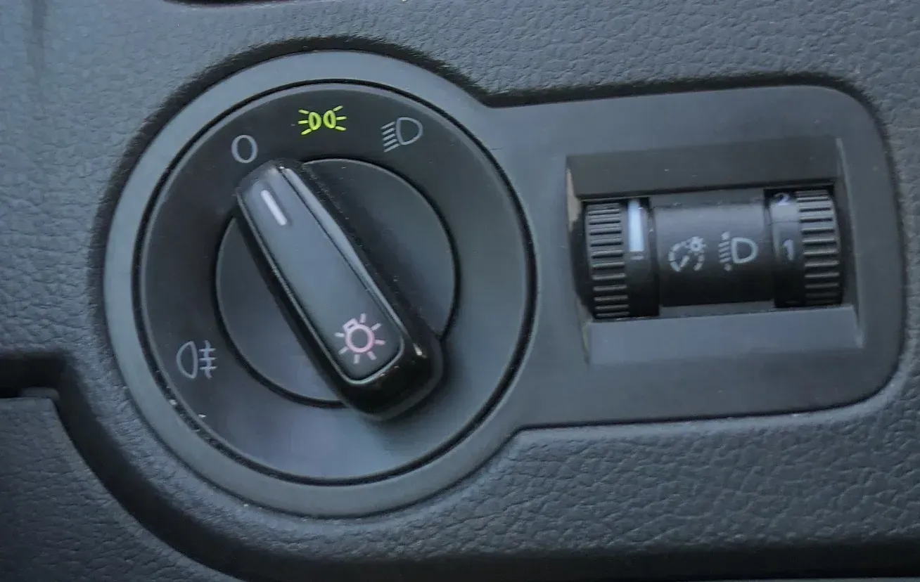 VW Polo 6R T6 Lichtschalter Schalter Licht mit Nebelscheinwerf 6R0941531D APW - Bild 1