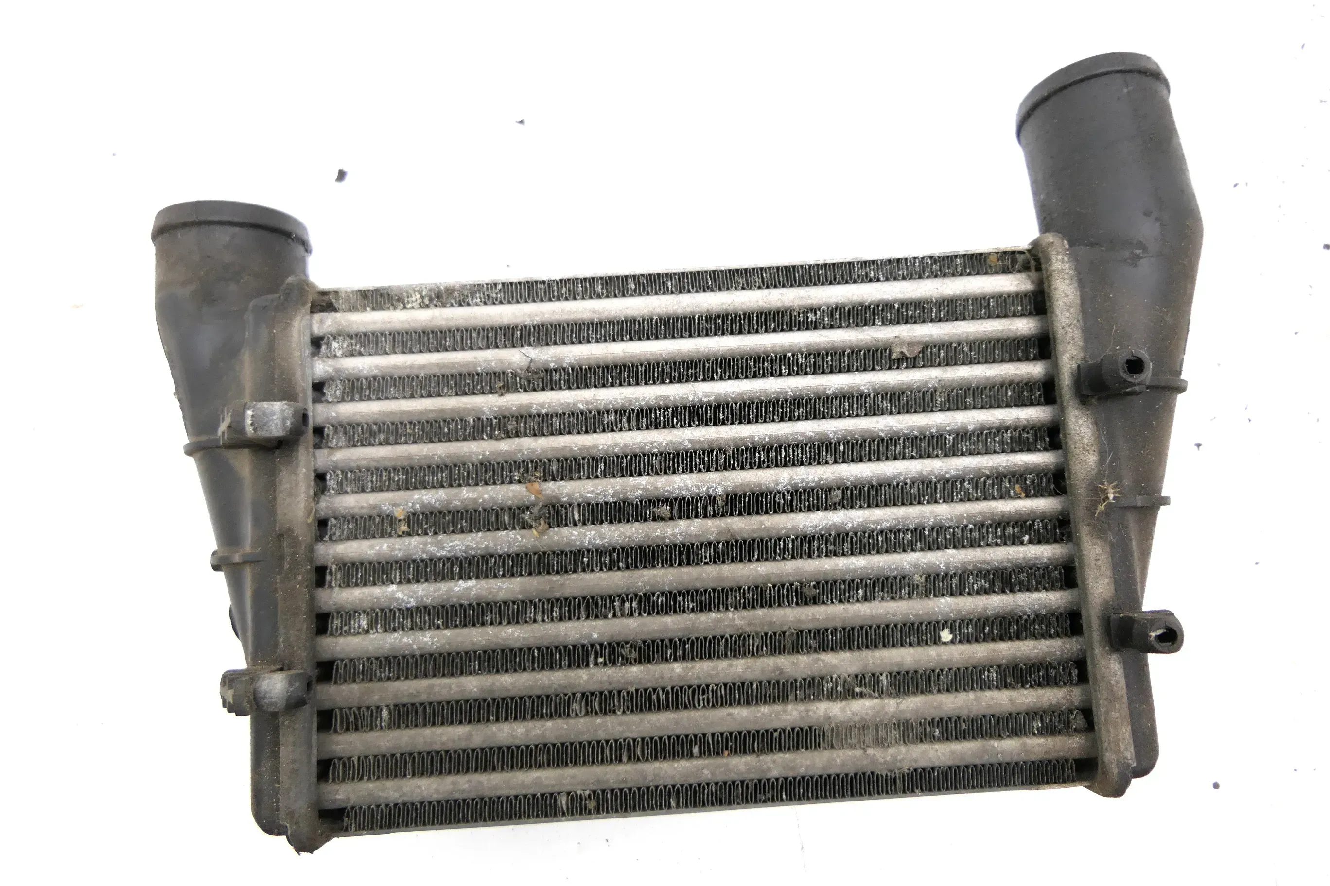 VW Passat 3B Audi A4 B5 Ladeluftkühler Ladeluft Kühler 1,9TDI 1,8T A6 106872 - Bild 1
