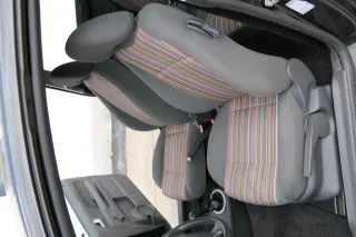 VW Fox Sitz Fahrersitz vorne links OHNEAirbag höhenverstellbar  v - Bild 4