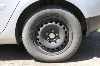 VW Golf 6 Caddy 195/65 R15 91T Winterreifen M+S Felgen 6jx15H2 ET47  ca. 6mm - Bild 4