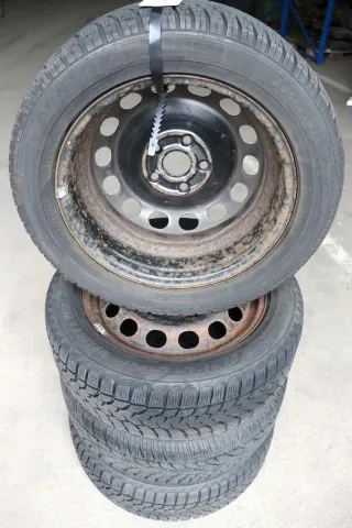 VW Passat 3C Golf Reifen Winterrreifen M&S 205/55 R16 91H Felgen ca. 7mm - Bild 2