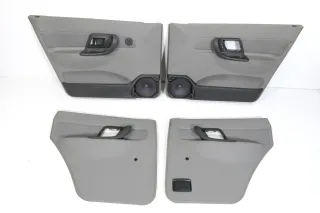 VW Polo Kombi ab Bj.2000 Türverkleidung Verkleidung Tür vorne links hinten Facel - Bild 1