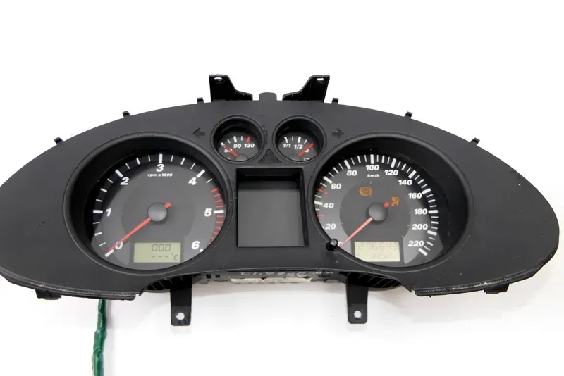 Seat Ibiza 6L Tacho Tachometer Kombiinstrument 276.000km 6L0920801A TDI SDI - Bild 1