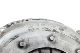 Audi A4 B5 Schwungrad Schwungscheibe Druckplatte AHL ADP 1,6l 74kw Kupplung - Bild 2