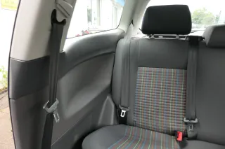 VW Polo 9N 9N3 Sitz Rückbank Sitzfläche Sitze 3 Punkt Gurt hinten mit Kopfstütze - Bild 9